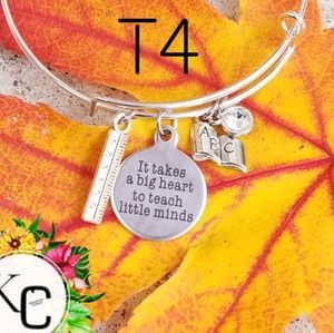 NWT It takes a big heart